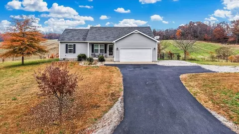3056 Bethel Ln, Bowling Green, KY 42101