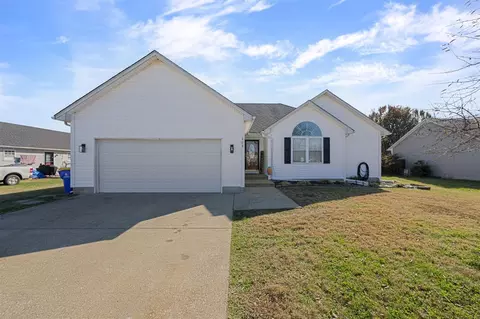 209 White Oak Ct, Bowling Green, KY 42101