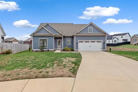 3239 Clover Field Ct, Bowling Green, KY 42101