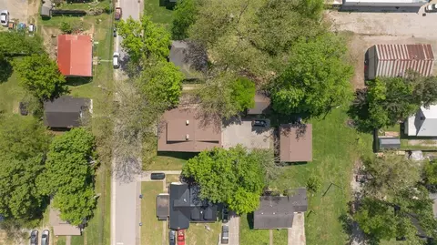 402 E Wayne St, Glasgow, KY 42141 photo 2
