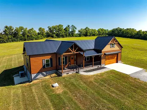 910 Walnut Grove Rd, Carlisle, KY 40311