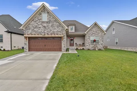 2562 Carter Farm Rd, Bowling Green, KY 42103