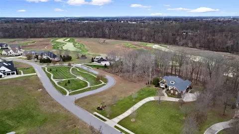 1365 Overlook Ln, Bowling Green, KY 42103