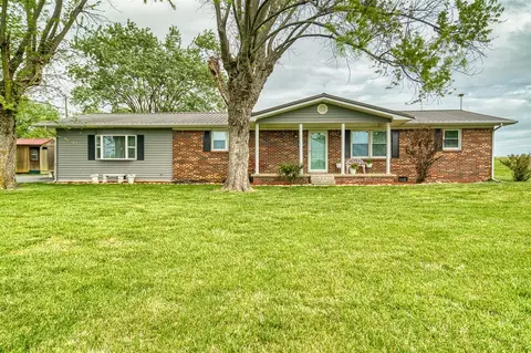 8362 New Bowling Green Rd, Smiths Grove, KY 42171