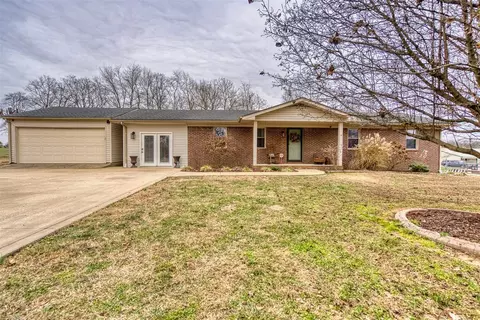 86 Howlett Dr, Auburn, KY 42206