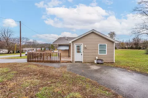 720 Glen Lily Rd, Bowling Green, KY 42101