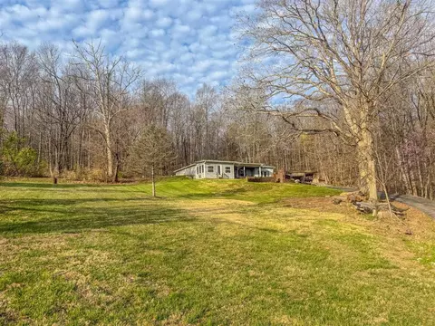 3425 Glen Lily Rd, Bowling Green, KY 42101