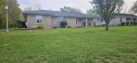 231 Broadway St, Smiths Grove, KY 42171