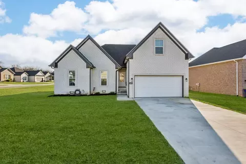 3275 Black Walnut Ct, Bowling Green, KY 42101