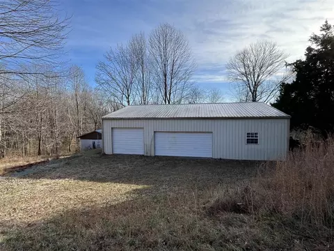 102 Smallmouth St, Scottsville, KY 42164