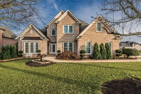 1258 Ironwood Dr, Bowling Green, KY 42103