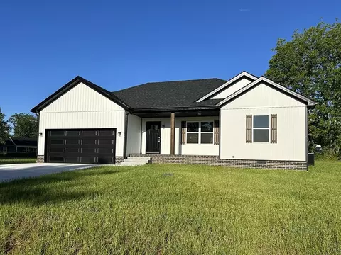 108 Skylar Dr, Auburn, KY 42206