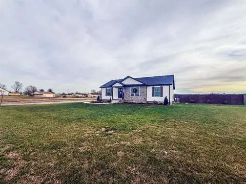 136 Greenbriar Ln, Smiths Grove, KY 42171