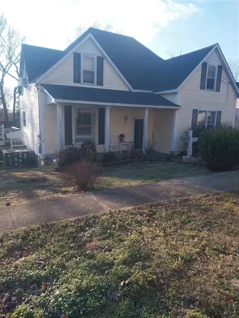 405 N 5th St, Central City, KY 42330