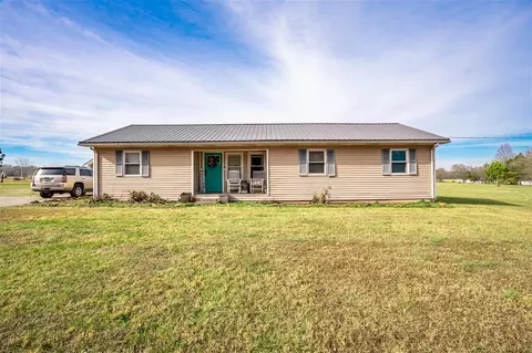 5875 Morgantown Rd, Russellville, KY 42276