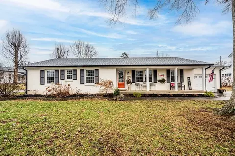 312 College St, Smiths Grove, KY 42171