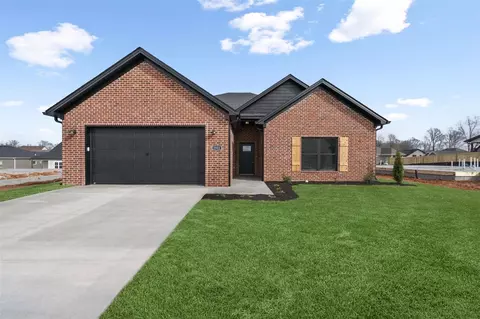 2521 Topeka Rd, Bowling Green, KY 42103