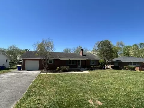 1315 Rodes Dr, Bowling Green, KY 42104