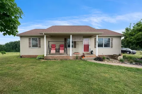 777 Arnett Grove Rd, Glasgow, KY 42141