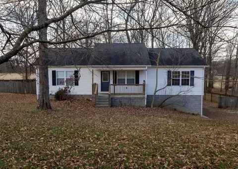105 Friendship Church Rd, Scottsville, KY 42164
