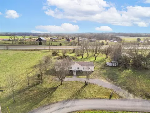 210 Moe Ln, Elkton, KY 42220