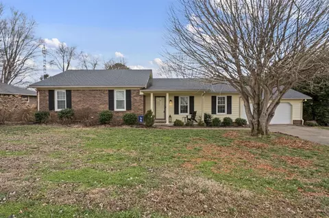 2611 Thompson Dr, Bowling Green, KY 42104