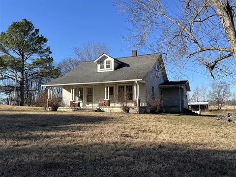 1041 Erwin Rd, Scottsville, KY 42164