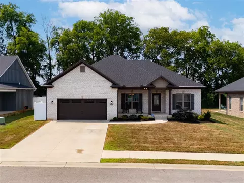 8748 Merrill Cir, Bowling Green, KY 42101