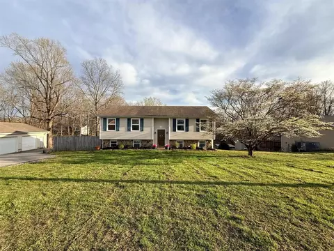300 Mt Lebanon Rd, Alvaton, KY 42122