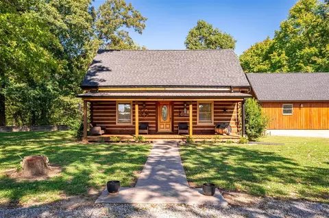 2588 Cemetery Rd, Auburn, KY 42206