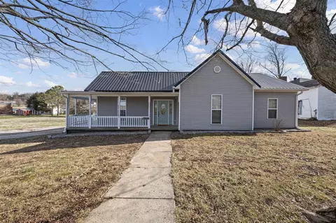 250 Maple Grove Ln, Rowletts, KY 42765