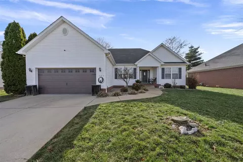 1033 Foxglove St, Bowling Green, KY 42104