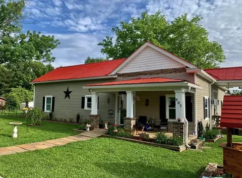 803 S Robinson St, Woodburn, KY 42170