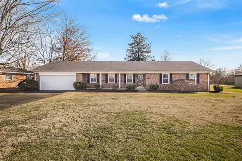 1326 Woodhurst St, Bowling Green, KY 42104