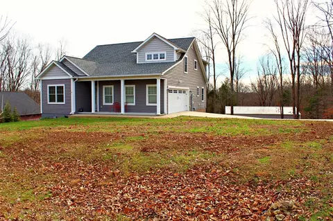 105 Hidden Cove Rd, Lucas, KY 42156