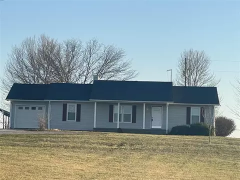 1233 Kelly Rd, Bowling Green, KY 42101