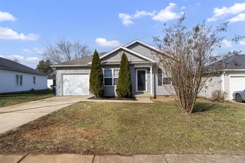 111 Chipley Ct, Bowling Green, KY 42103