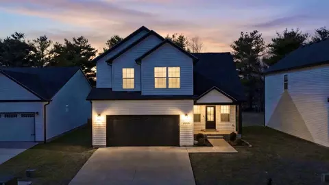2006 Twilight Ave, Bowling Green, KY 42104