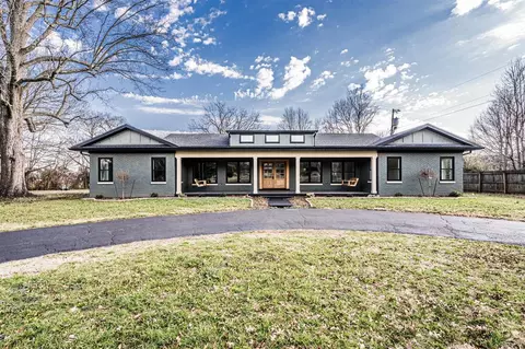 1120 S Park Dr, Bowling Green, KY 42101