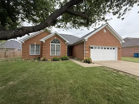 1025 Trillium Ln, Bowling Green, KY 42104