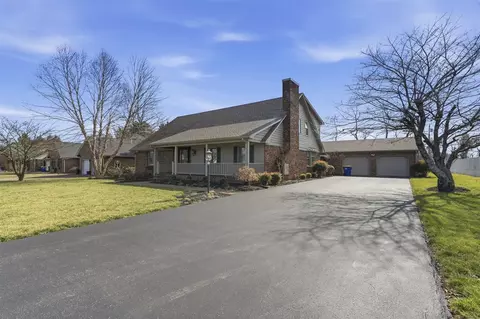1113 Lois Ln, Bowling Green, KY 42104