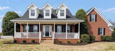 400 Millwood Ct, Bowling Green, KY 42104
