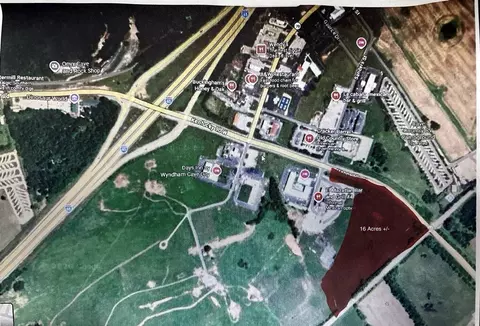 111 Gardner Ln, Cave City, KY 42127