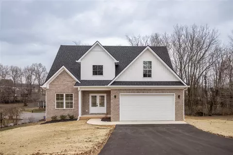 118 Karakal Dr, Glasgow, KY 42141