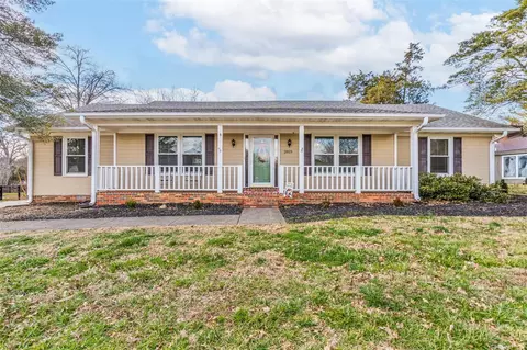 2819 Cheyenne Dr, Bowling Green, KY 42104