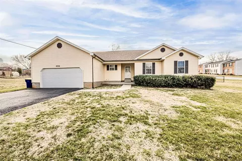 2524 Stonebridge Ln, Bowling Green, KY 42101