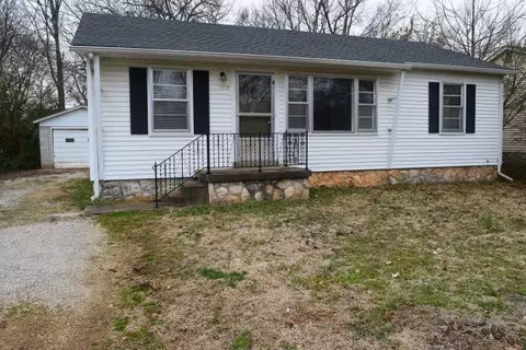 1717 Media Dr, Bowling Green, KY 42101