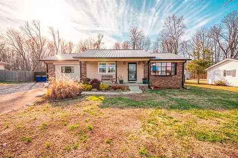 163 Southwest Cir, Scottsville, KY 42164