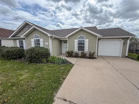 372 Hilton Way, Bowling Green, KY 42101