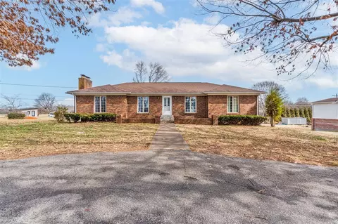 4854 Smallhouse Rd, Bowling Green, KY 42104